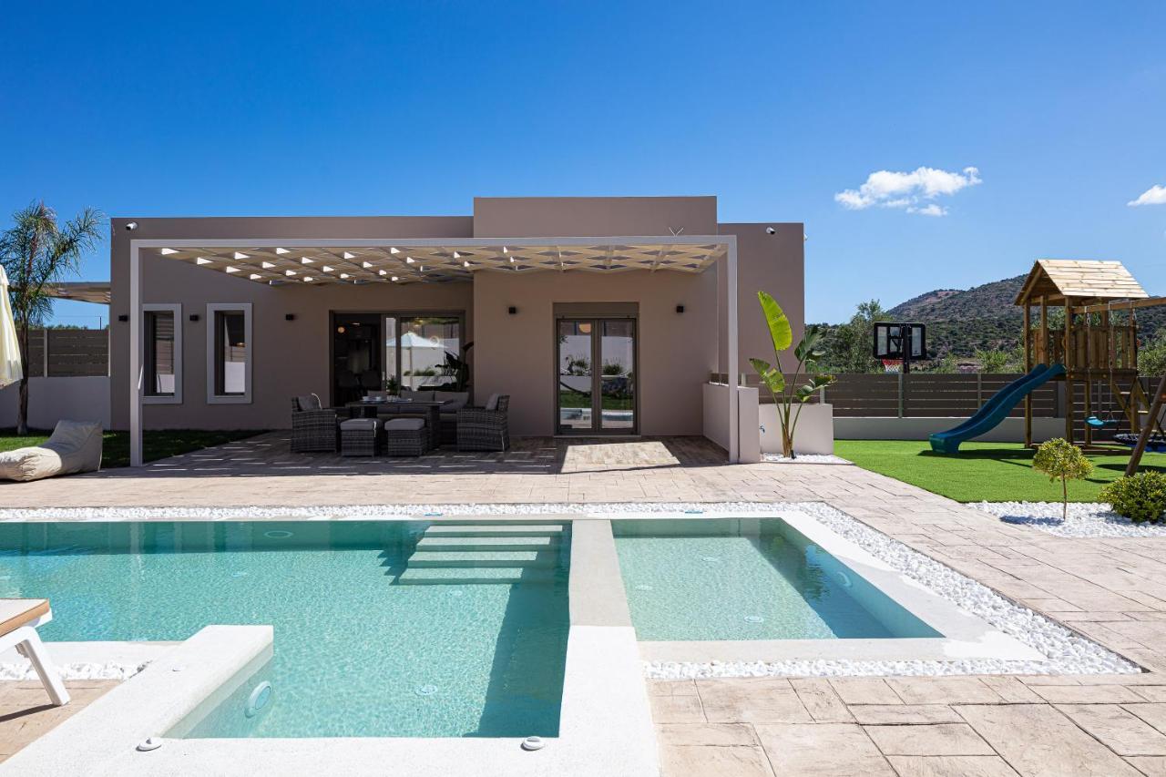 Koin Villa Sunrise, With Heated Pool & Whirlpool Perama  Exterior photo